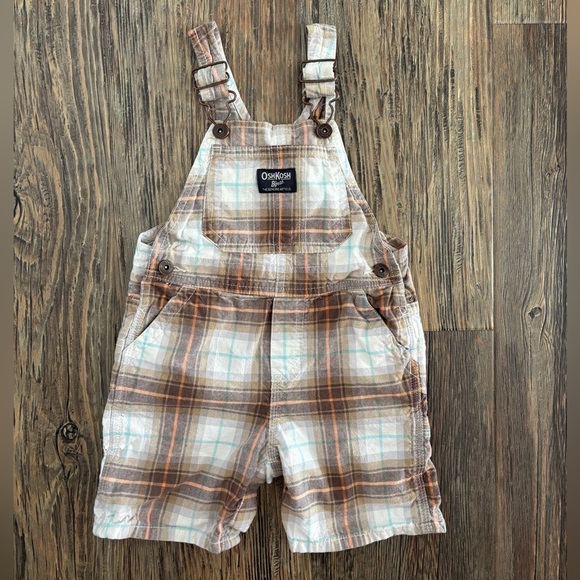 OshKosh B’gosh Vestbak Bib Overall Shorts 24 Months Plaid Shortalls Brown Multi - Picture 1 of 10
